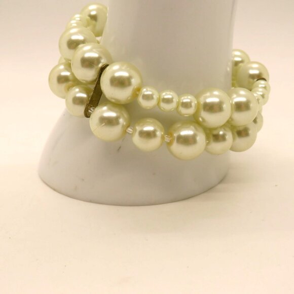 Vintage Imitation Pearl Stretch Bracelet  Double Strand Graduated Size Beads - Picture 2 of 6